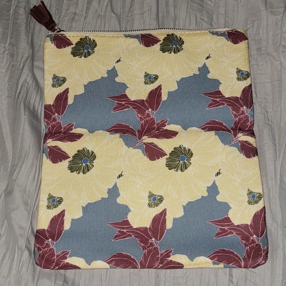 Rachel Pally Leather-Trimmed Reversible Floral Clutch - Picture 5 of 8